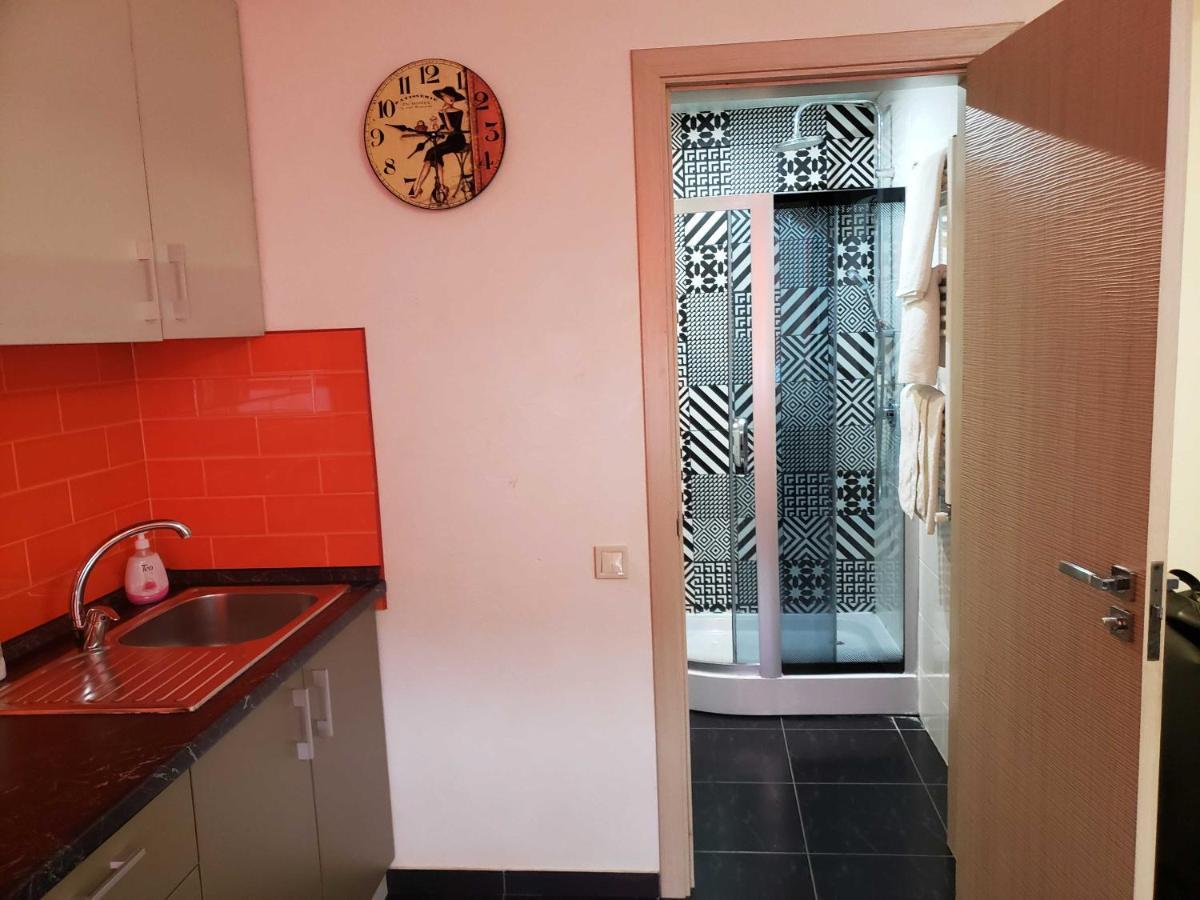 Unique 1 Bd Apt Dt W/Free Parking And Wi-Fi Apartment Chisinau Exterior photo
